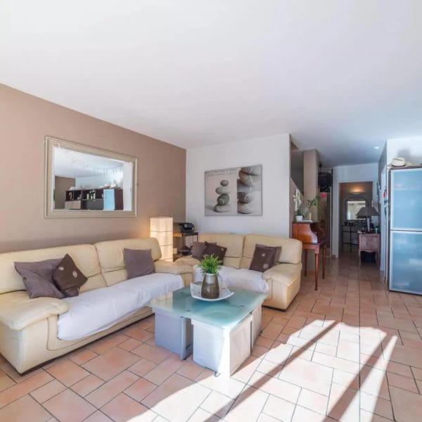 Villa familiale Vallauris : 3 chambres, grande terrasse et jardin