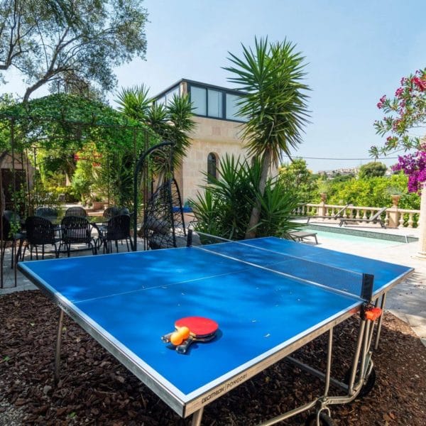 Villa Cannes Petit Juas : 6 Chambres, 6 salles de bains, piscine chauffée, prestations standing