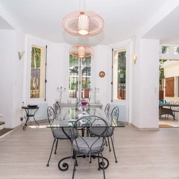 Maison Cannes Montfleury : 3 chambres, 3 bains, terrasse avec piscine et barbecue