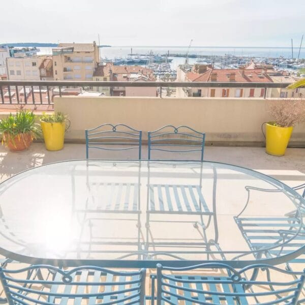 Appartement Cannes : superbe 4 pièces, vue mer panoramique