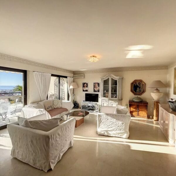 Apartment Cannes: superb 3-bedrooms with panoramic sea view