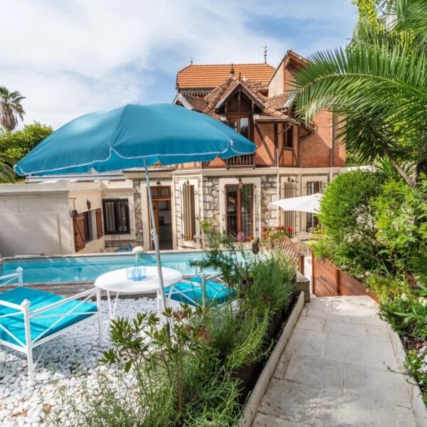 Maison Cannes Montfleury : 3 chambres, 3 bains, terrasse avec piscine et barbecue