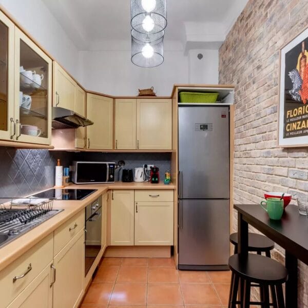 Cannes: very nice, quiet apartment in the city center