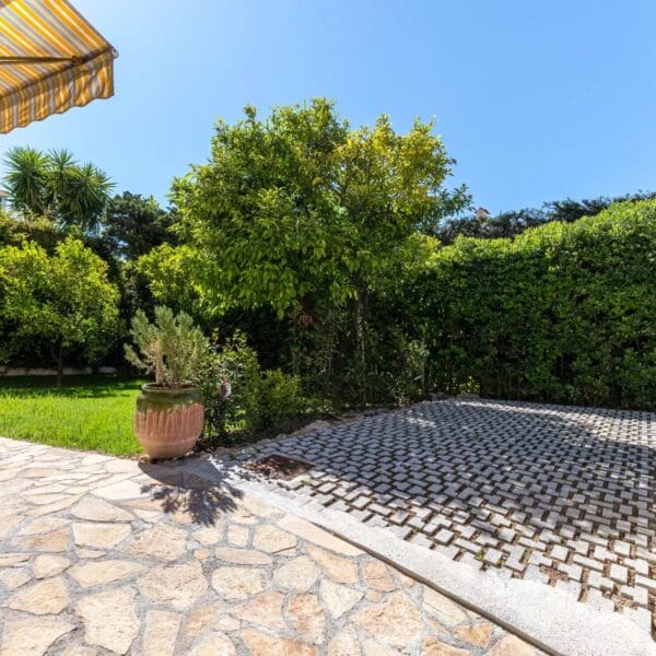 Apartment Cannes: superb 1-bedroom garden apartment, near the Beaches du Midi