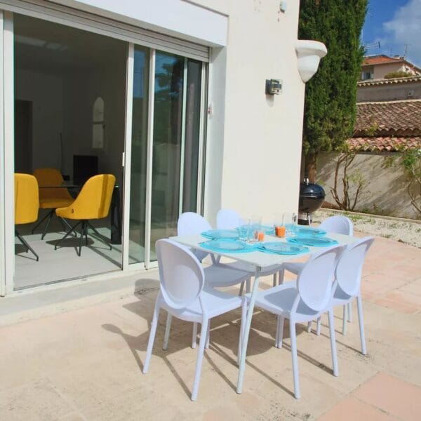 Family home Cannes Oxford: garden, heated pool, near downtown