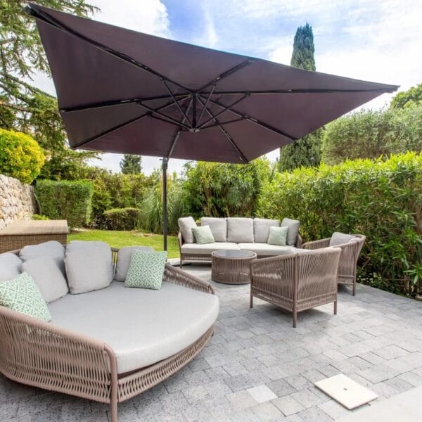 Mougins : Villa d’architecte avec piscine dans un domaine privé