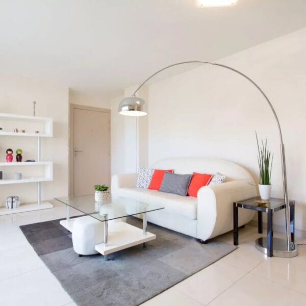 Cannes : bel appartement à côté du Vieux port avec terrasse
