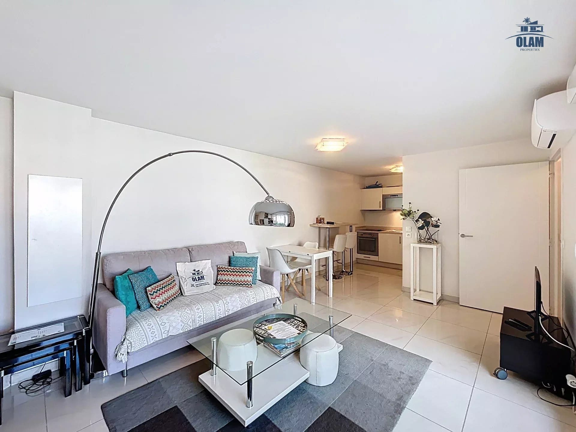 Cannes : bel appartement à côté du Vieux port avec terrasse