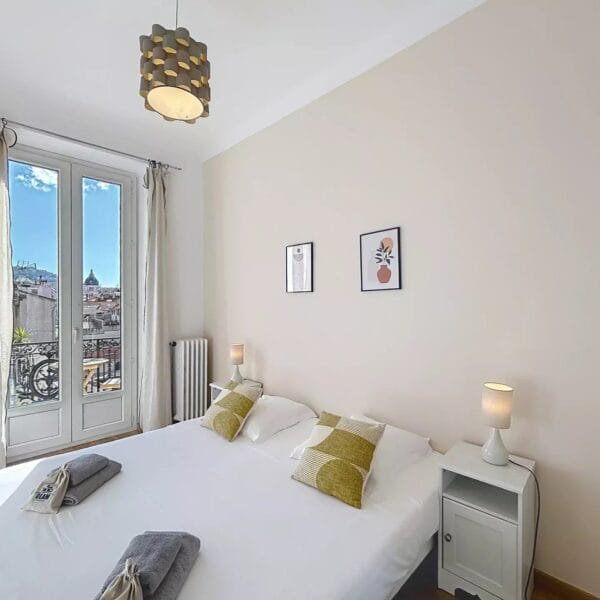 Cannes : bel appartement lumineux en centre ville