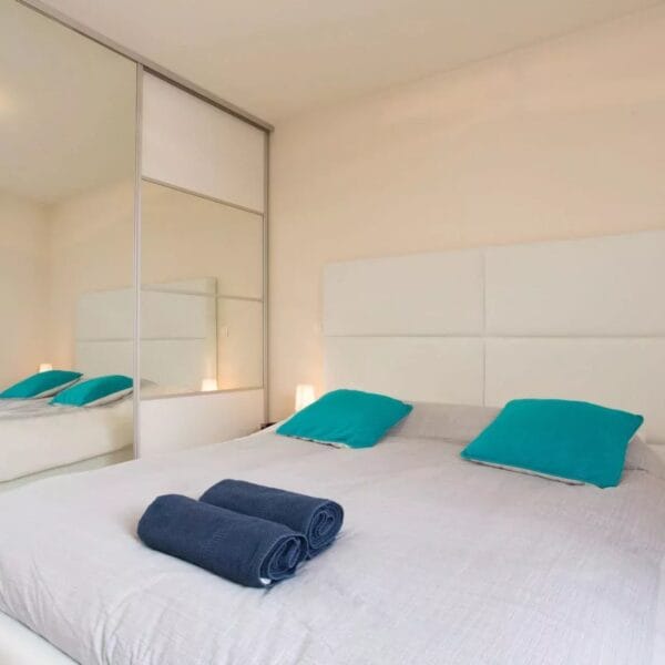 Cannes : bel appartement à côté du Vieux port avec terrasse