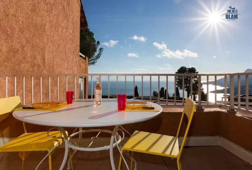 Théoule: Splendid sea view apartment, swimming pool residence
