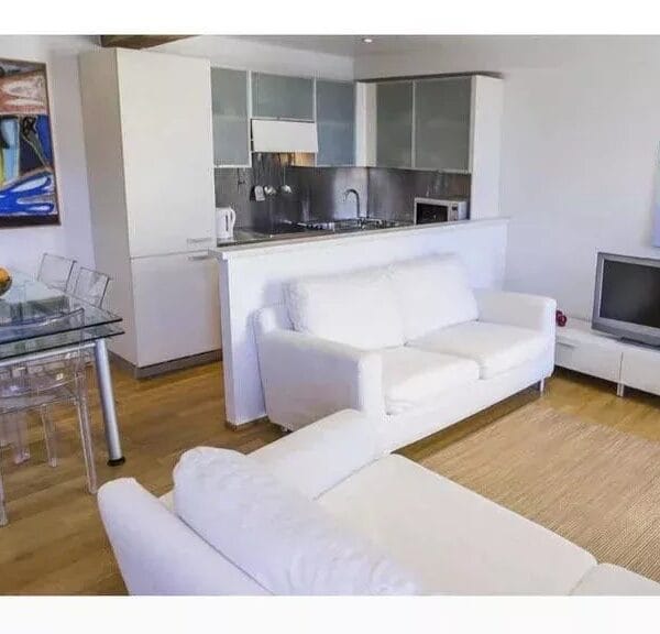 Cannes : bel appartement avec terrasse et vue sur le vieux port