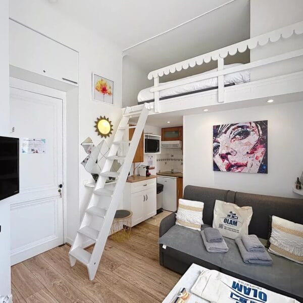 Cannes: charming studio in the city center