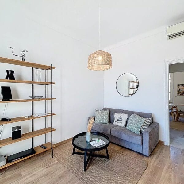 Cannes: beautiful, bright apartment in the city center
