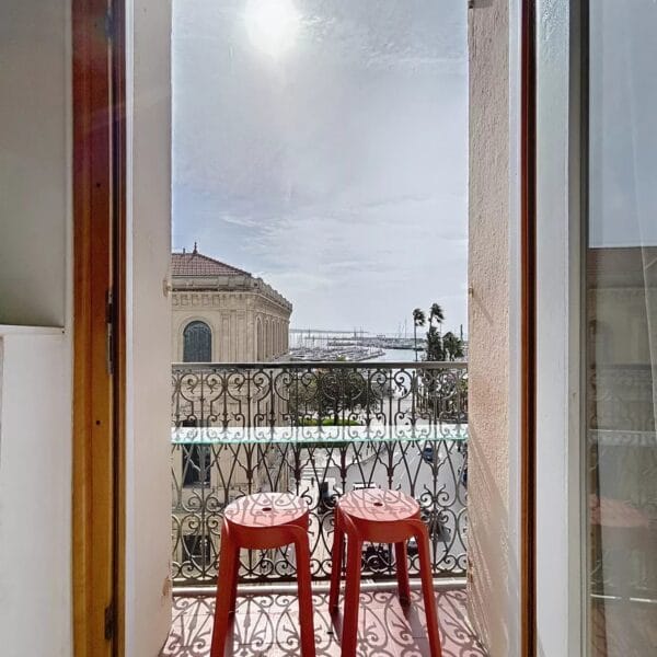 Cannes : bel appartement avec terrasse et vue sur le vieux port