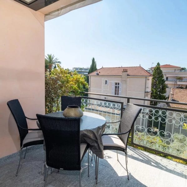 Appartement Cannes Centre : luxueux 4 pièces, résidence standing, emplacement idéal au calme