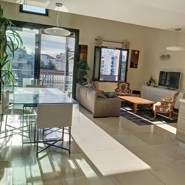 Appartement Cannes Centre : luxueux 4 pièces, résidence standing, emplacement idéal au calme