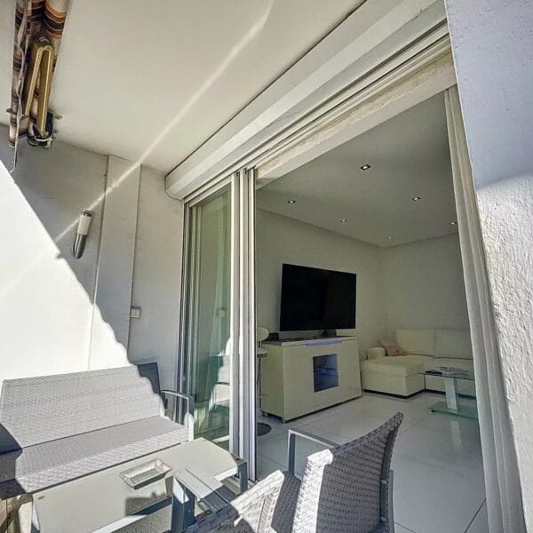 Appartement Cannes : moderne, 2 chambres, terrasse, proche Croisette