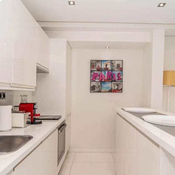 Appartement Cannes : moderne, 2 chambres, terrasse, proche Croisette
