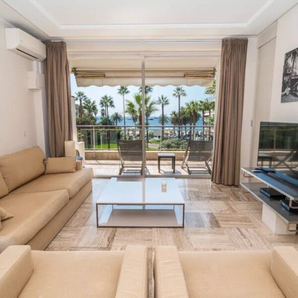 Apartment Cannes: sublime 2-bedrooms apartment with balcony