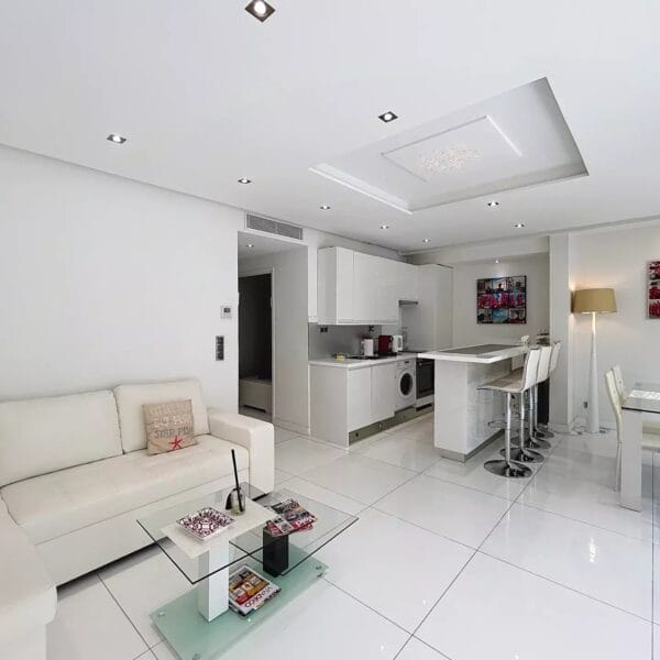 Appartement Cannes : moderne, 2 chambres, terrasse, proche Croisette
