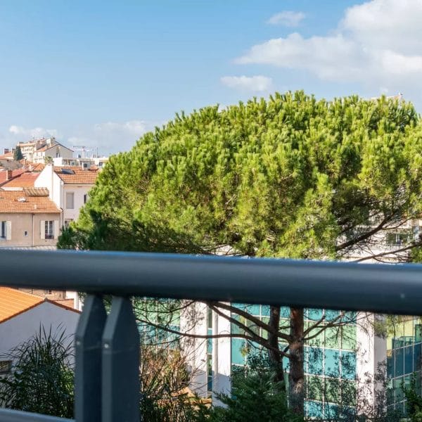 Appartement Cannes : 2 pièces avec terrasse au calme