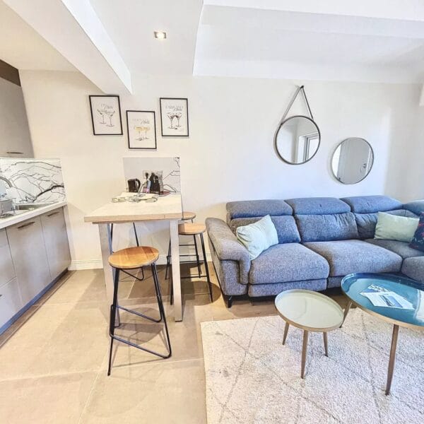 Appartement Cannes Croisette : 3 pièces rénové, proche Palais des Festivals