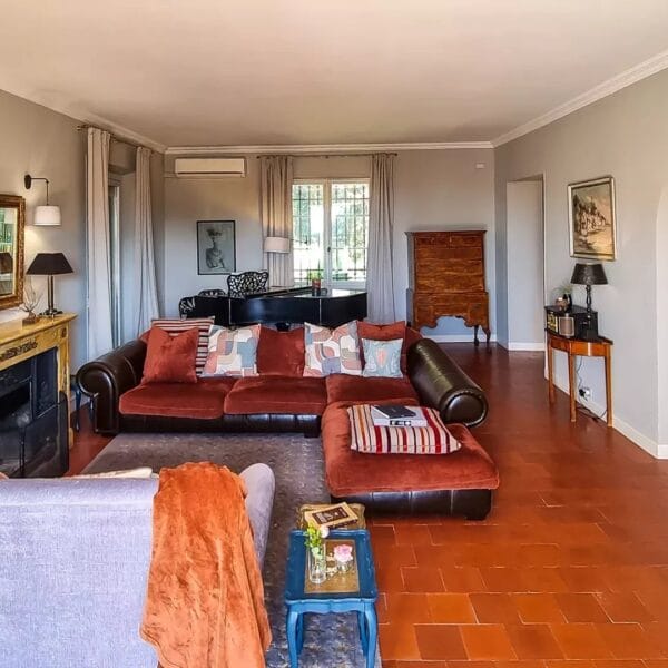 Propriété Familiale Le Cannet: 8 bedrooms, private park, reception rooms, six bedrooms, independent studio
