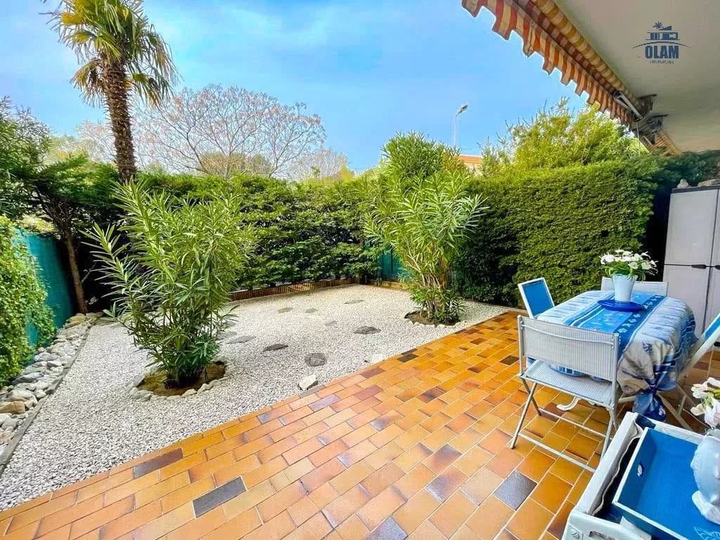 Studio Le Cannet: large and bright, 60m² garden