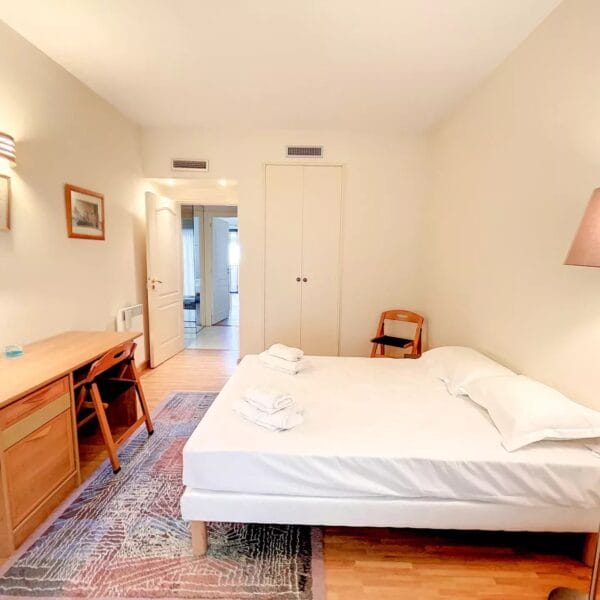 Apartment Cannes Montfleury : stunnig 3 bedrooms, sea view, residence, swimming pool