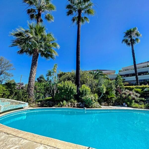 Appartement Cannes Montfleury : superbe 4 pièces, vue mer, résidence, piscine