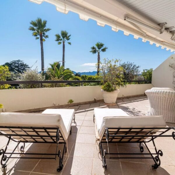 Appartement Cannes Montfleury : superbe 4 pièces, vue mer, résidence, piscine