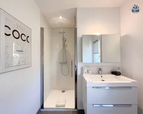 Cannes, quiet 3 bedroom villa with swimming pool