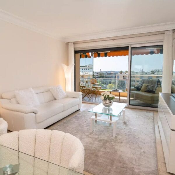 Apartment Cannes Pointe Croisette: superb premium 2-bedrooms, terrace, sea view