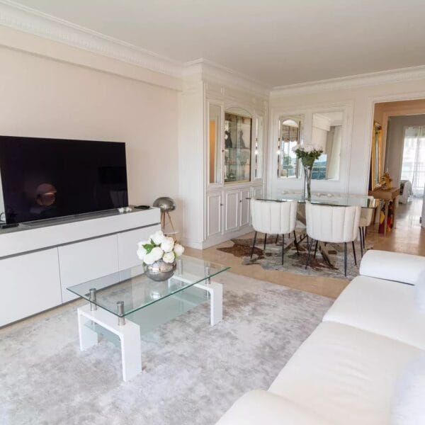 Apartment Cannes Pointe Croisette: superb premium 2-bedrooms, terrace, sea view