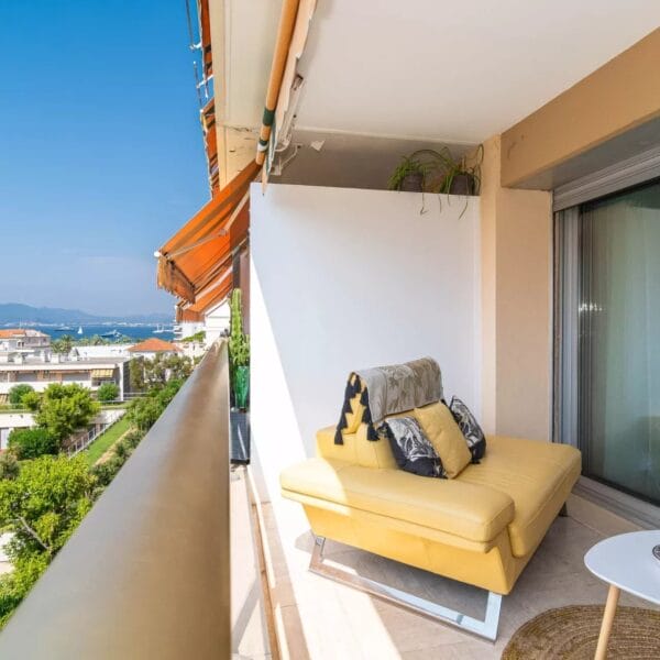 Appartement Cannes Pointe Croisette : superbe 3 pièces premium, terrasse, vue mer