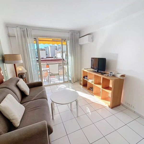 Appartement Cannes Banane : 3 pièces, terrasse, proche Croisette