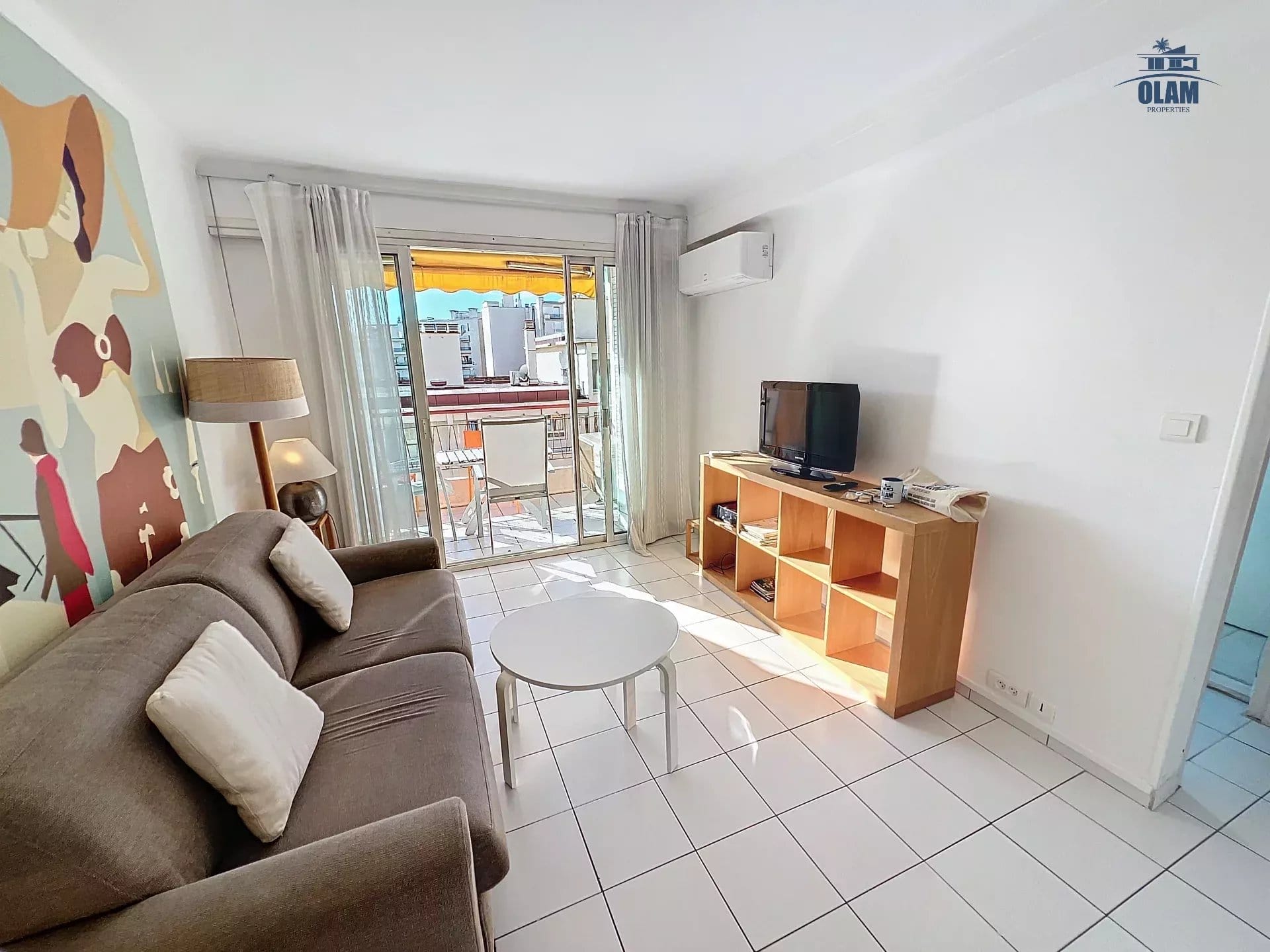 Apartment Cannes Banane : 2-bedrooms, terrace, near Croisette