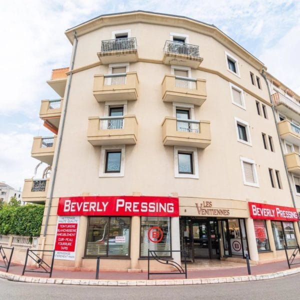 Appartement Cannes Centre : 2 pièces, balcon, parking résidentiel