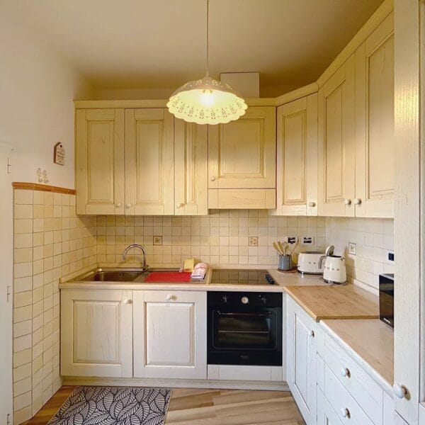 Cannes: charming apartment in the city center, quiet with balcony