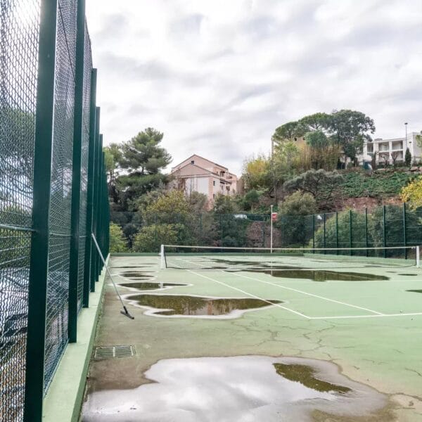 Appartement Cannes Croix des Gardes : splendide 2 pièces, résidence avec piscine, tennis, parc arboré