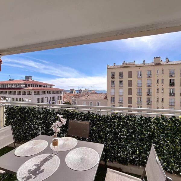 Cannes: very nice, quiet apartment in the city center