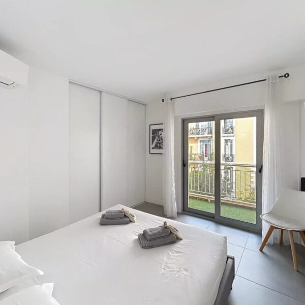 Cannes: very nice, quiet apartment in the city center