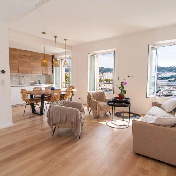Apartment Cannes Suquet: splendid 2-bedrooms apartment, high floor, panoramic sea view