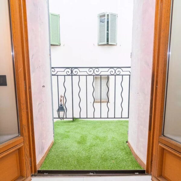 Village house Cannes Suquet : 3 bedrooms, 3 bathrooms, renovated, with independent studio