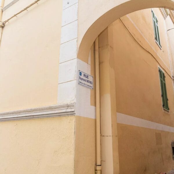 Maison de village Cannes Suquet : 3 chambres, 3 bains, rénovée, avec studio indépendant