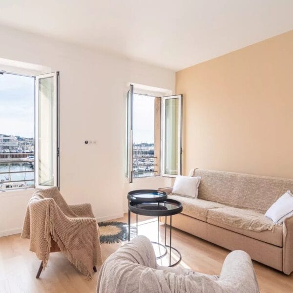 Apartment Cannes Suquet: splendid 2-bedrooms apartment, high floor, panoramic sea view