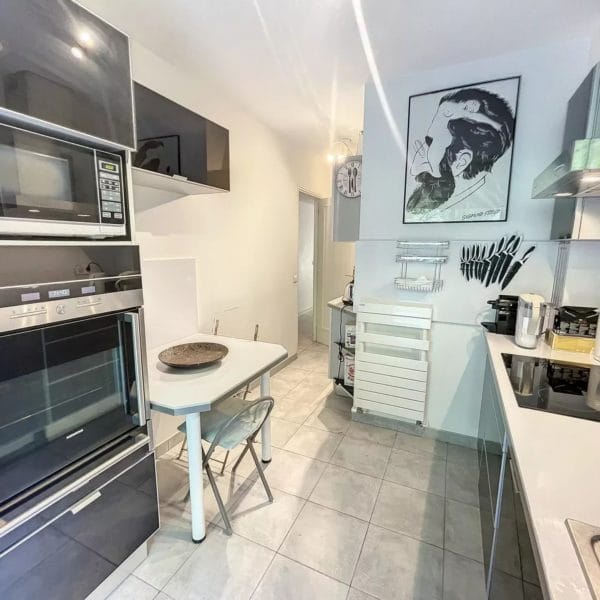 Appartement Cannes Basse Californie : vaste rez-de-jardin, résidence avec piscine, parking