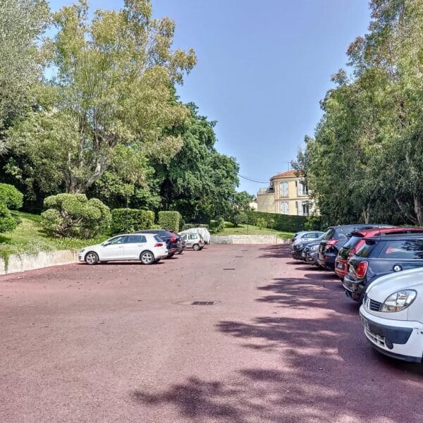 Appartement Cannes Basse Californie : vaste rez-de-jardin, résidence avec piscine, parking