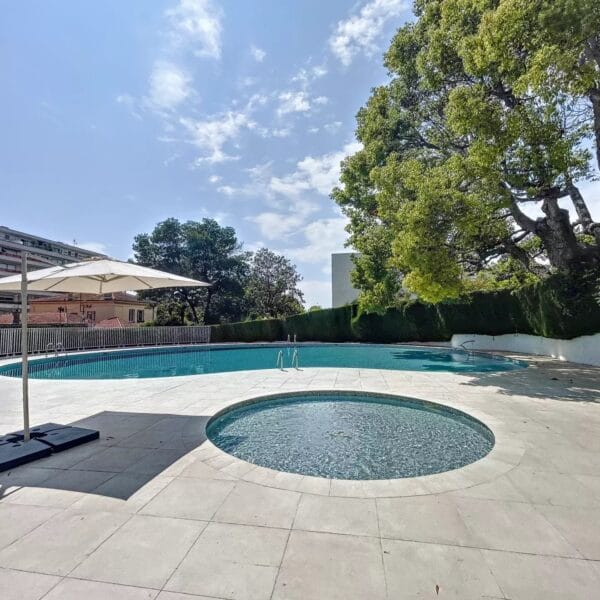 Apartment Cannes Basse Californie: large garden level, residence with swimming pool, parking